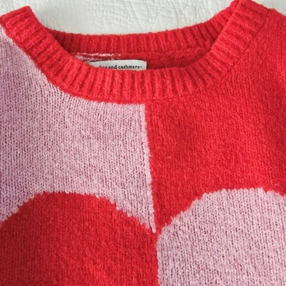 Cupcakes & Cashmere Women's Sweater Size XS Red Pink Colorblock Heart Retro - Picture 3 of 11